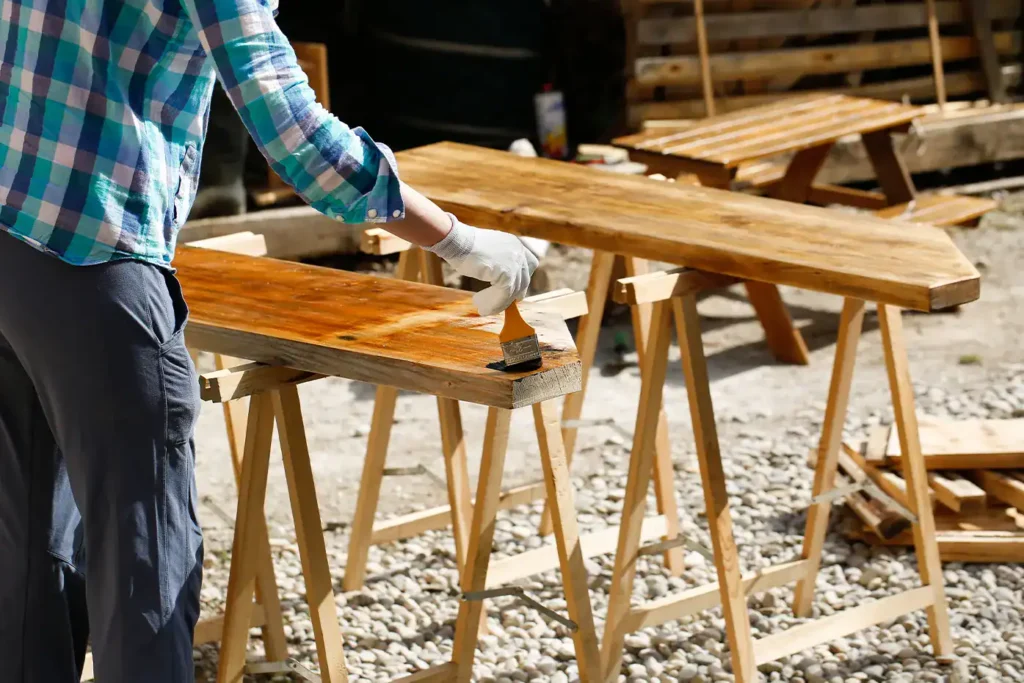 Houten meubels schoonmaken