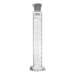 1000ml clear graduated measuring cylinder for precise laboratory measurements and chemical applications.
