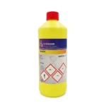 Fles bleekmiddel met veiligheidswaarschuwingen en gebruiksinstructies.