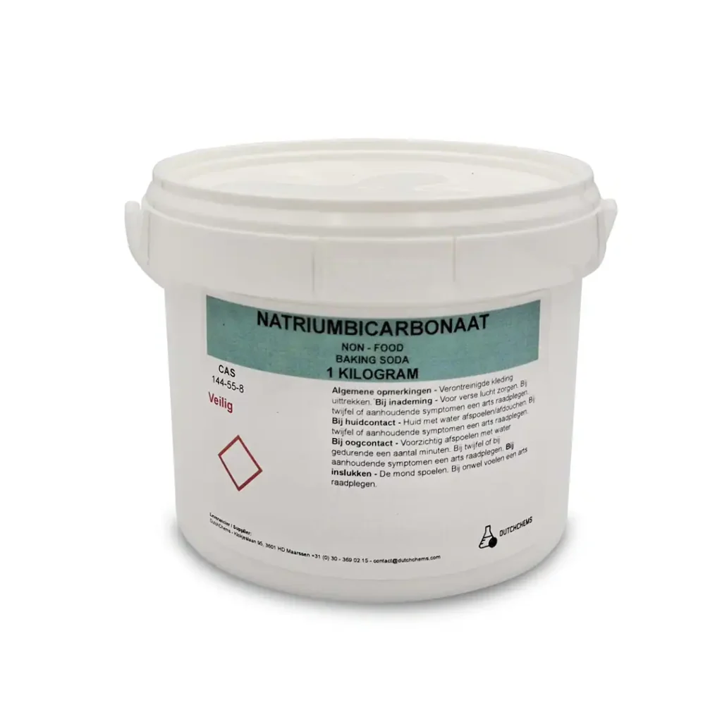 Emmer met 1 kilogram natriumbicarbonaat (baking soda)