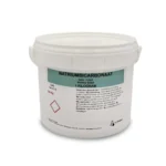 Emmer met 1 kilogram natriumbicarbonaat (baking soda)